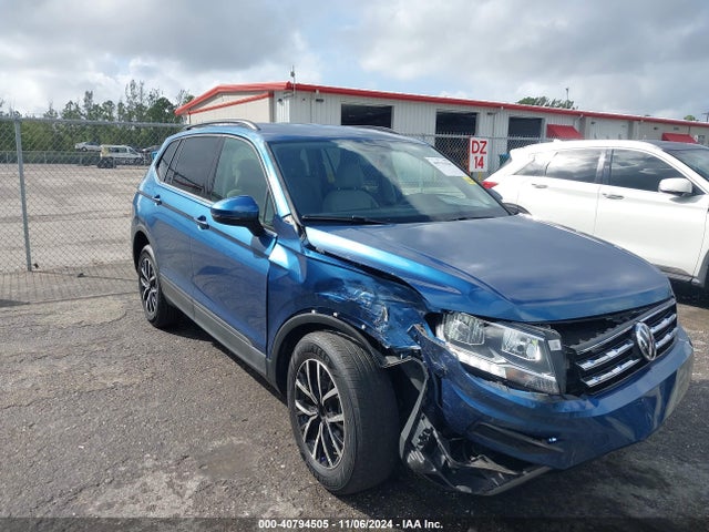 3VV1B7AX7LM140570 Volkswagen Tiguan 2.0t S