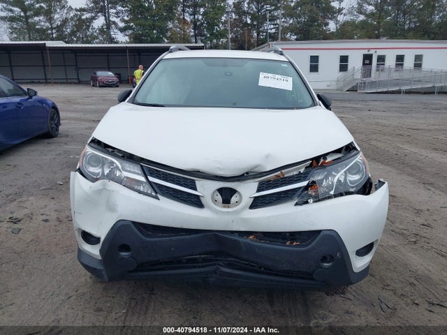 JTMZFREV9FD068894 Toyota RAV4 LE
