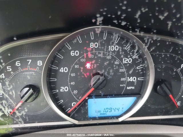 JTMZFREV9FD068894 Toyota RAV4 LE