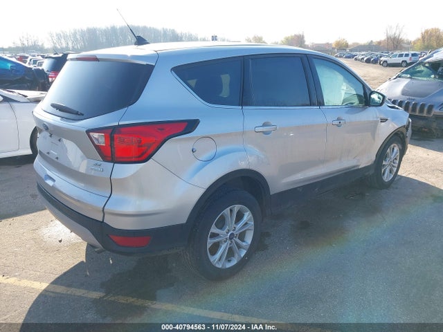 Ford ESCAPE SE 2019 1FMCU0GD2KUA92715 Image 4