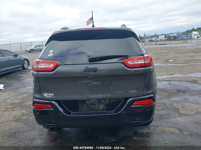 1C4PJLCB8JD587827 Jeep Cherokee Latitude Tech Connect Fwd