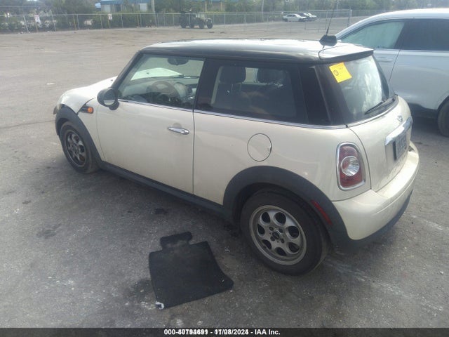 2013 MINI HARDTOP WMWSU3C5XDT373280 Photo 2