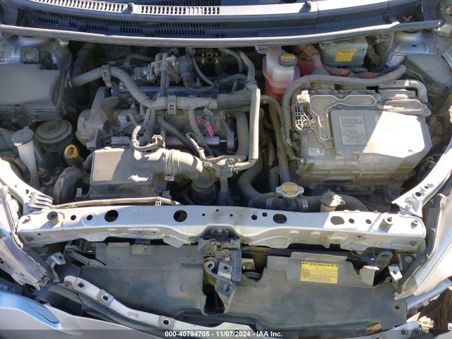 JTDKDTB33E1567455 Toyota Prius C Two