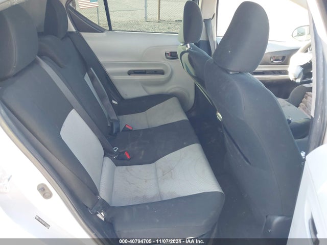 JTDKDTB33E1567455 Toyota Prius C Two