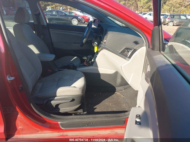 Hyundai ELANTRA SE 2017 5NPD74LFXHH200287 Image 5