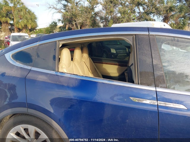 5YJXCAE20GF006608 Tesla MODEL X