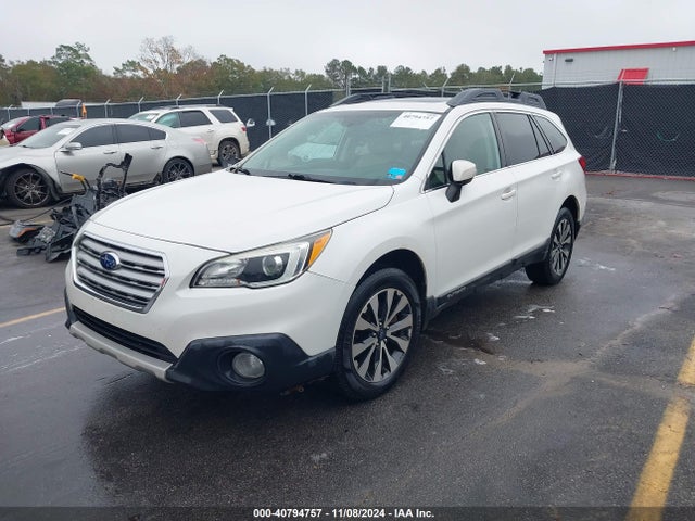 Subaru Outback 2.5i Limited 2015 4S4BSBNC0F3325798 Image 2