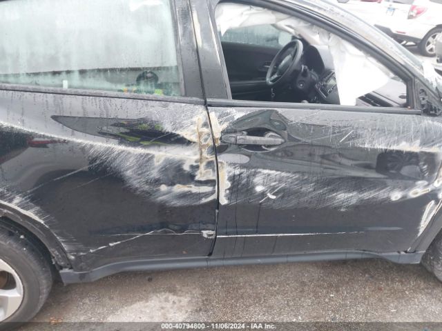 3CZRU6H38NM724532 Honda Hr-v Awd Lx
