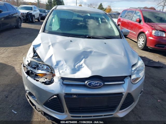 1FADP3F24EL107569 Ford FOCUS SE