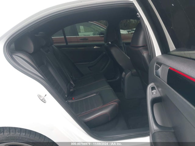 3VW5T7AJ7HM236938 Volkswagen JETTA GLI