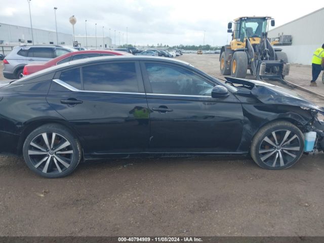 1N4BL4CV9NN381006 Nissan Altima Sr Fwd