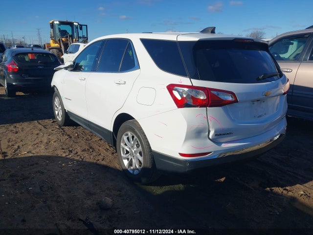 Chevrolet EQUINOX LT 2018 2GNAXSEV8J6231373 Image 3