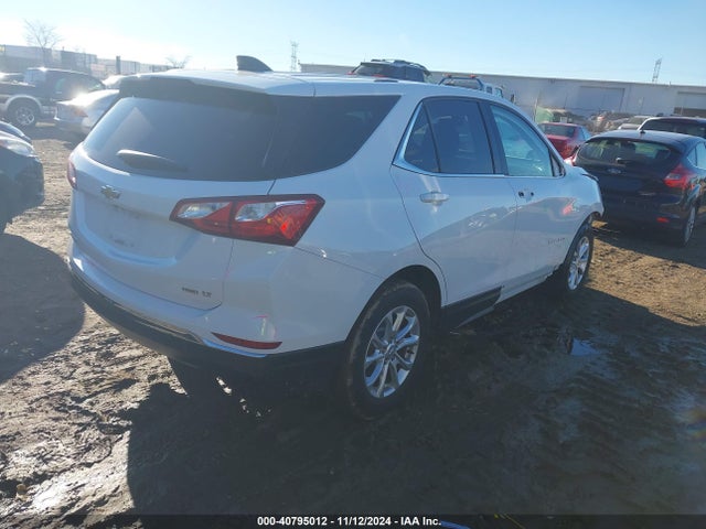 Chevrolet EQUINOX LT 2018 2GNAXSEV8J6231373 Image 4