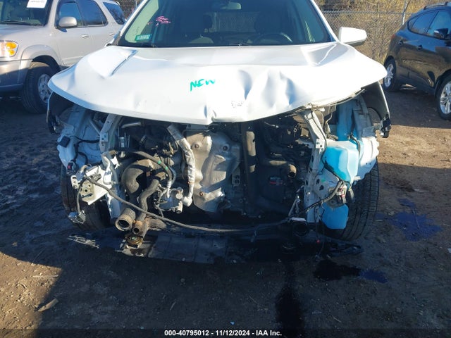 Chevrolet EQUINOX LT 2018 2GNAXSEV8J6231373 Image 6
