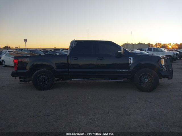 1FT7W2BTXHEF45640 Ford F-250 Lariat