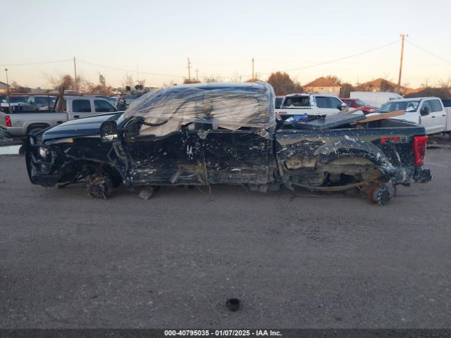 1FT7W2BTXHEF45640 Ford F-250 Lariat