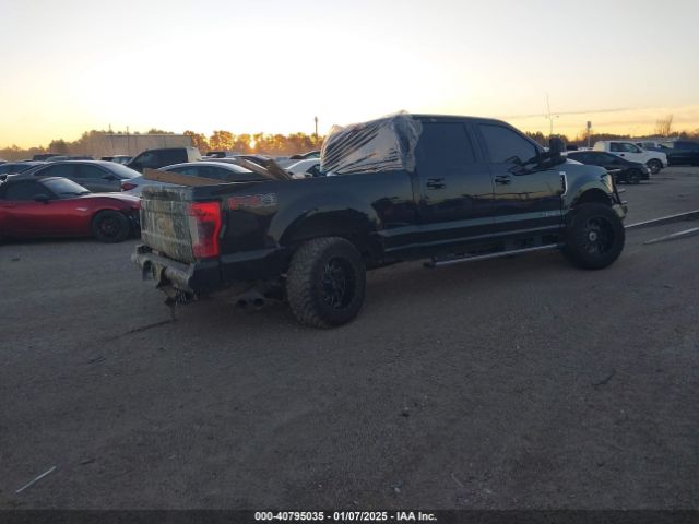 1FT7W2BTXHEF45640 Ford F-250 Lariat