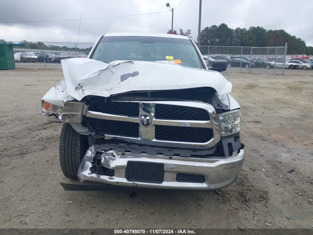 40795070 :رقم المزاد ، 1C6RR6TT4KS562083 vin ، 2019 Ram 1500 Classic Slt  4x2 6'4 Box مزاد بيع