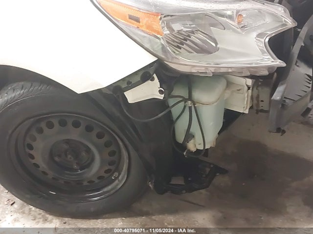 Nissan Versa Note Sv 2014 3N1CE2CP5EL389105 Image 14