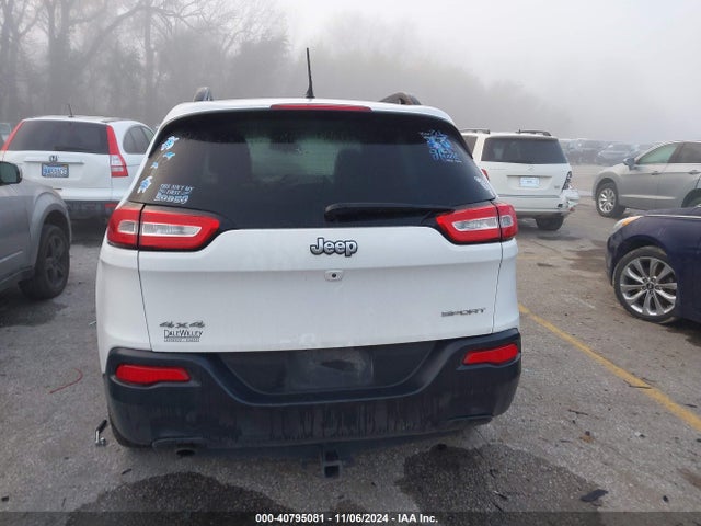1C4PJMAB3GW193058 Jeep Cherokee Sport