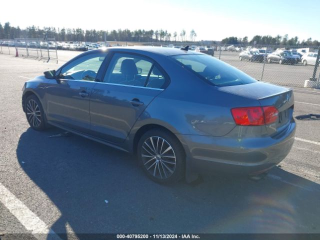 3VWL17AJ2EM419866 Volkswagen Jetta 1.8t Sel
