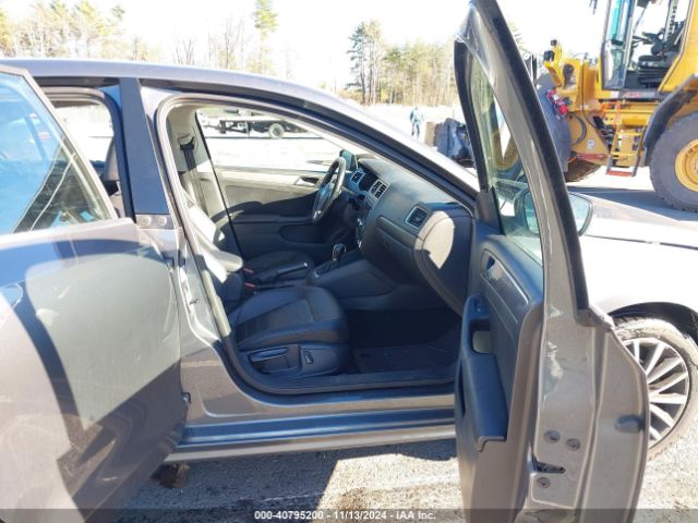 3VWL17AJ2EM419866 Volkswagen Jetta 1.8t Sel
