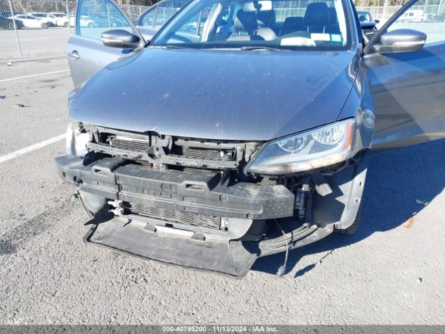 3VWL17AJ2EM419866 Volkswagen Jetta 1.8t Sel