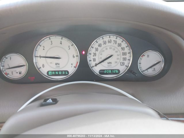 2002 CHRYSLER CONCORDE 2C3AD56G42H296153 Photo 6