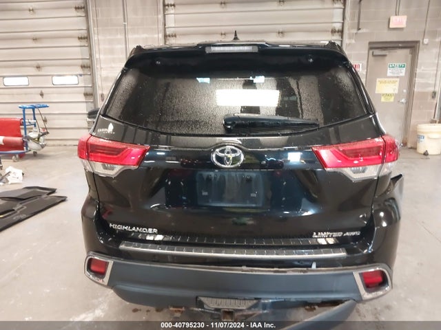 Toyota Highlander Limited Platinum 2019 5TDDZRFH3KS984091 Image 17