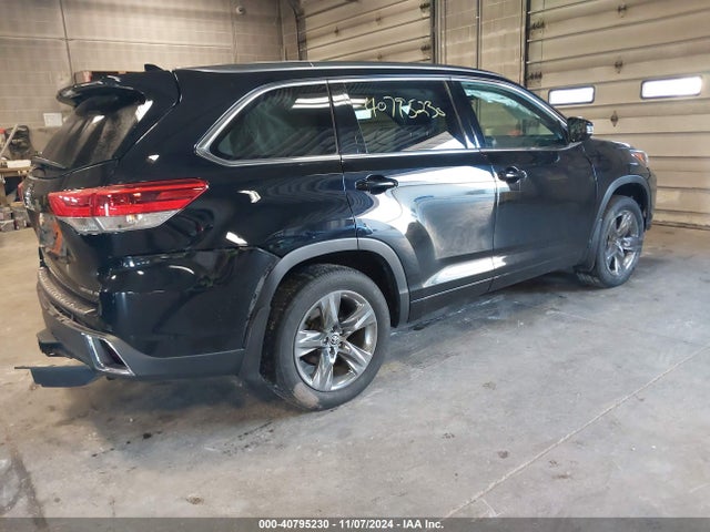 Toyota Highlander Limited Platinum 2019 5TDDZRFH3KS984091 Image 4