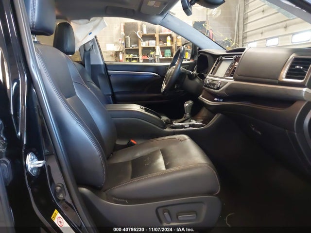 Toyota Highlander Limited Platinum 2019 5TDDZRFH3KS984091 Image 5