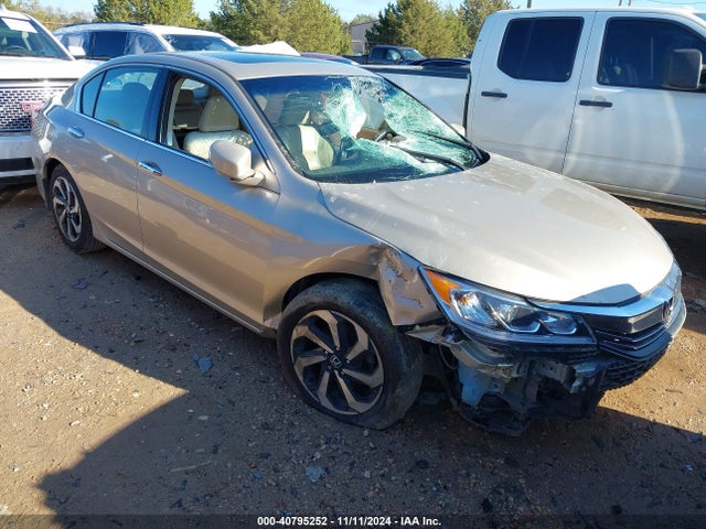 2016 1HGCR3F84GA015947 main image