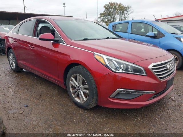 Hyundai SONATA SE 2015 5NPE24AF0FH122105 Image 1