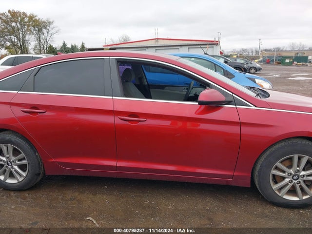 Hyundai SONATA SE 2015 5NPE24AF0FH122105 Image 12