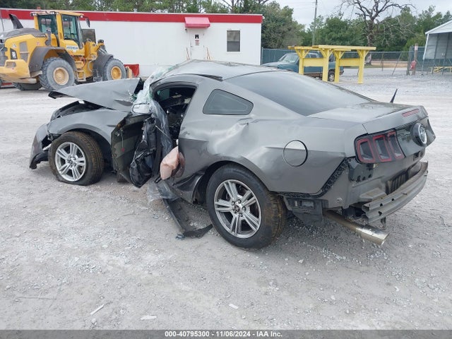 Ford Mustang V6 2014 1ZVBP8AMXE5313116 Image 3