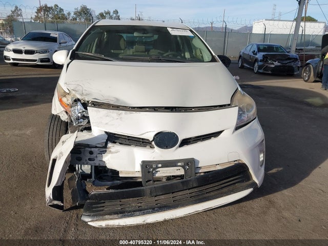 Toyota Prius Two 2015 JTDKN3DU6F0434599 Image 13