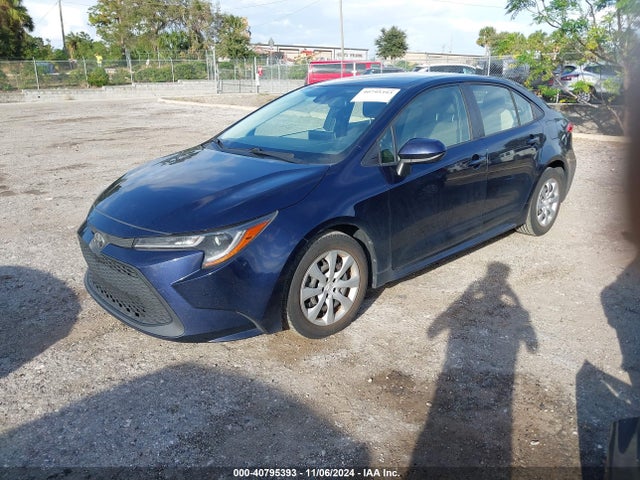 Toyota COROLLA LE 2021 JTDEPMAE3MJ135072 Image 2