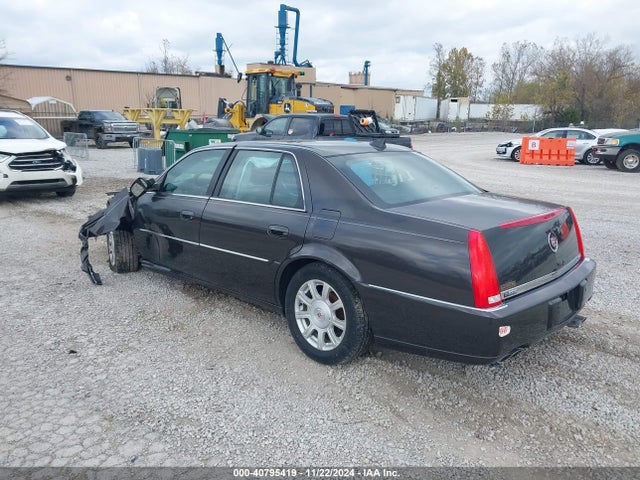 2009 CADILLAC DTS 1G6KD57Y79U104726 Photo 2