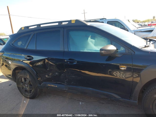 Subaru Outback Wilderness 2023 4S4BTGUD9P3217542 Image 13