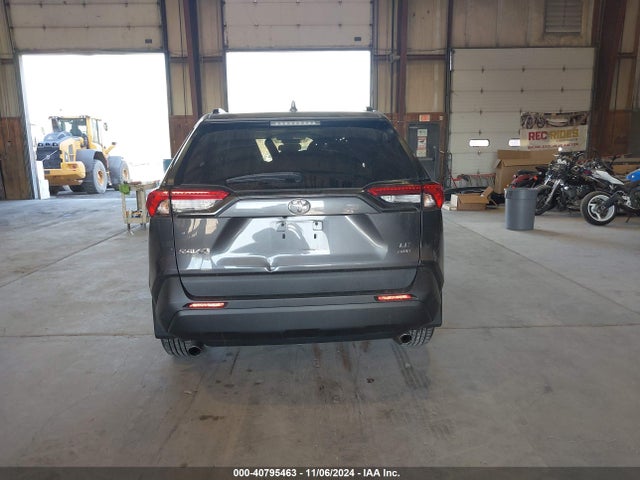 Toyota RAV4 LE 2020 2T3F1RFV8LW092778 Image 17