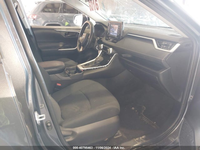 Toyota RAV4 LE 2020 2T3F1RFV8LW092778 Image 5