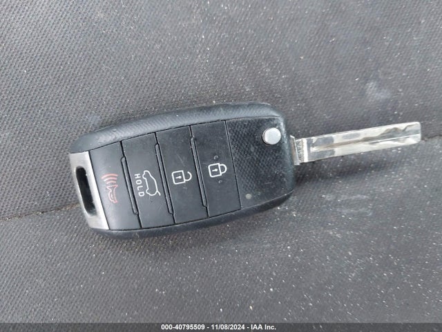 KIA Soul 2016 KNDJN2A2XG7299757 Image 11