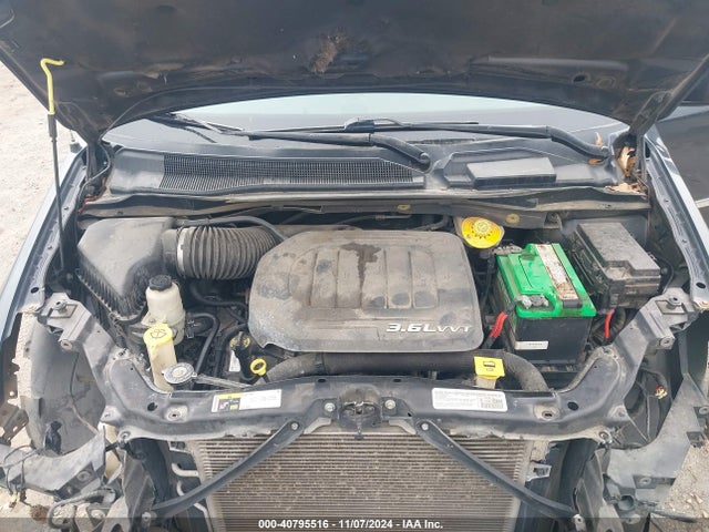 2C4RC1BG9ER447938 Chrysler Town and Country