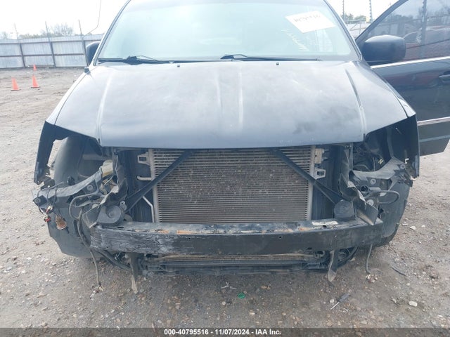 2C4RC1BG9ER447938 Chrysler Town and Country