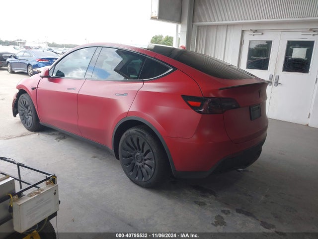 2023 TESLA MODEL Y 7SAYGDEE3PA119005 Photo 2