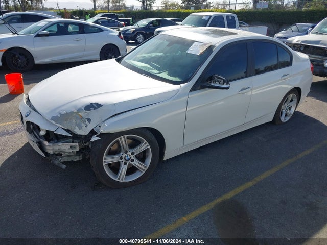 BMW 328I 2015 WBA3C1C5XFK122568 Image 2