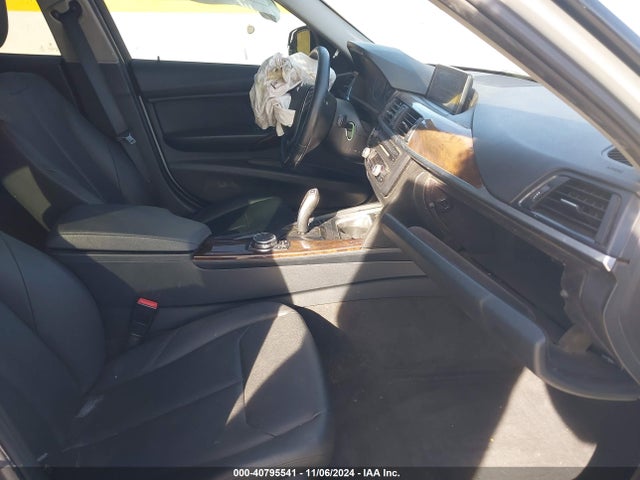 BMW 328I 2015 WBA3C1C5XFK122568 Image 5