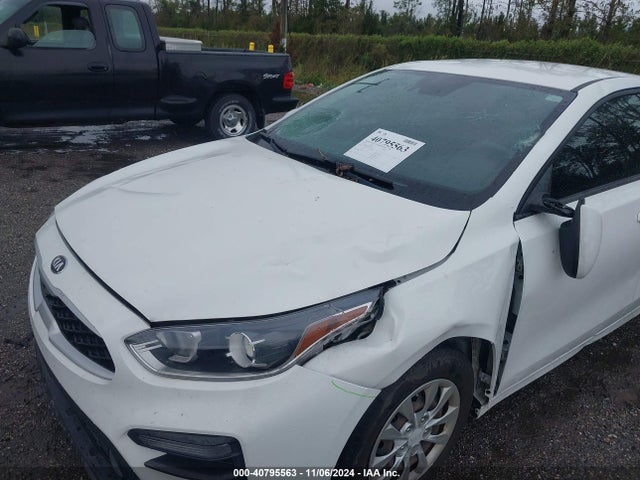 3KPF24AD0KE106407 KIA FORTE FE