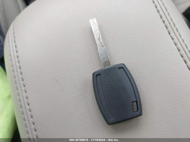 1FMCU0GX5EUB70984 Ford ESCAPE SE