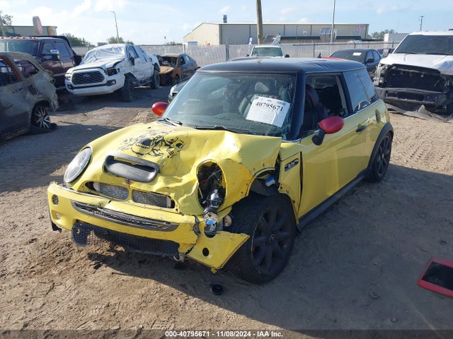 2003 MINI COOPER S WMWRE33493TD72884 Photo 1